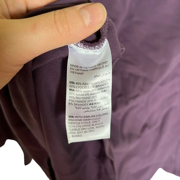 Chico’s • Split-Sleeve Bateau-Neck Top - Picture 8 of 10